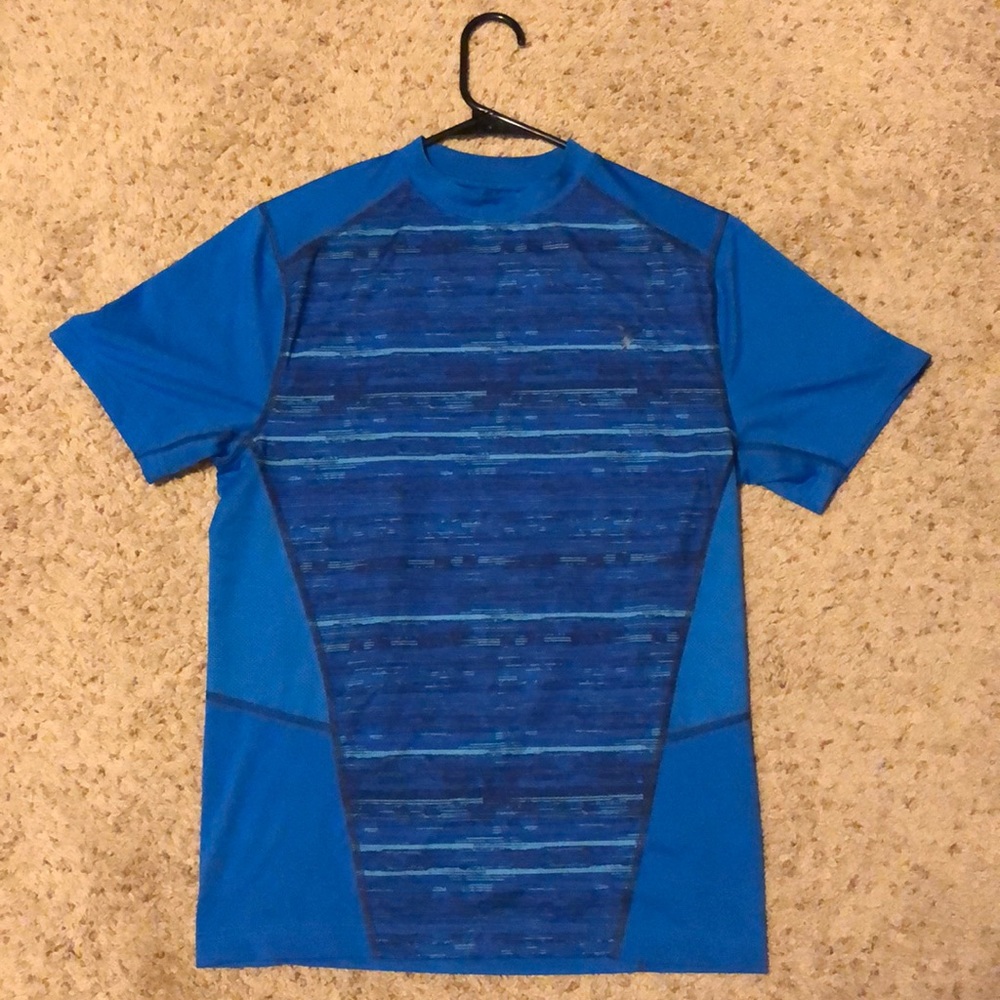 Blue Old Navy Active Wear T Shirt Small